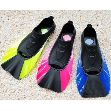 Beste Schwimmflossen für das Training: Großhandelsqualität hochwertiger Schnorcheln und Taucher Flipper Short Blade Flossen