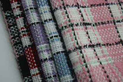 Fragrant Breeze Tweedy Fabric: In-Stock 100% Polyester Yarn Dyed Women's Autumn & Winter Coat Material