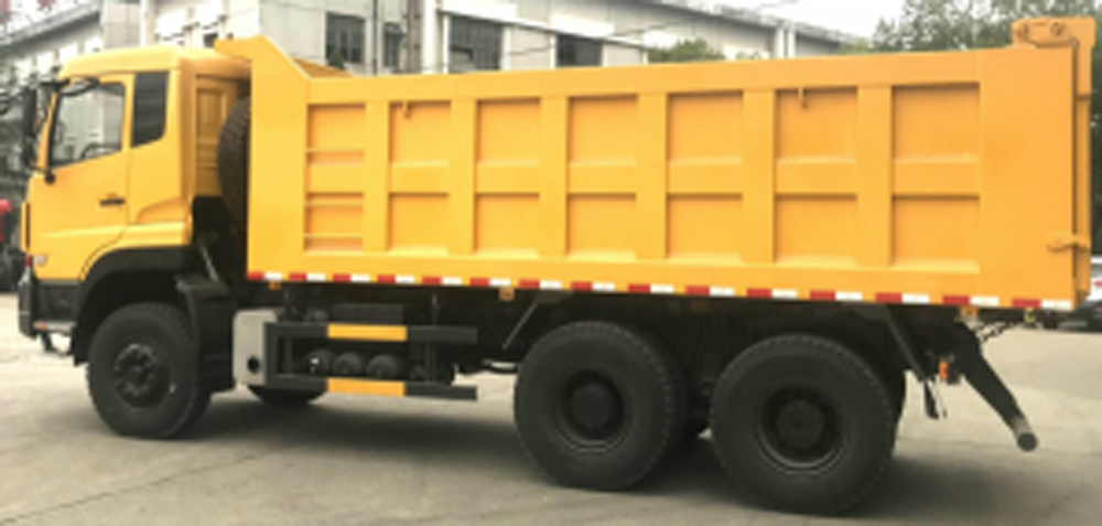 Dongfeng 6x4 RHD Dump Truck مع محرك 340 حصان