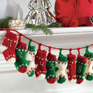 Puppenzubehör: Schals, Socken, Broschen und mehr - DIY -Handwerk &amp; Weihnachtsschmuck