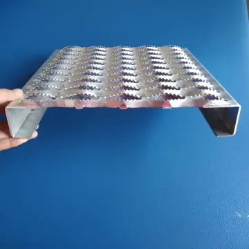 Perforated Metal Stair Treads with Grip Strut Safety Grating and Expanded Mesh Gratings