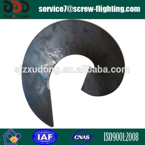 sectional screw flight for handle hole digger