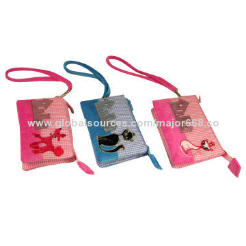 Coin purse with bracelet, easy to carryNew