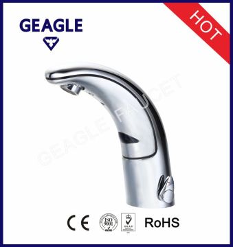 Intergrated Teperature adjustable Sensor Faucet with Hot and cold water ZY-8902