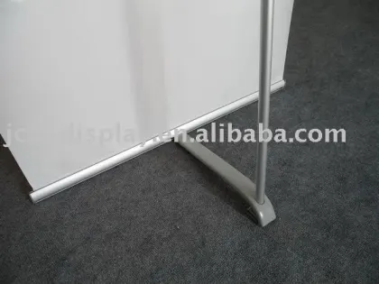 Yanghe retractable aluminum silver L Banner