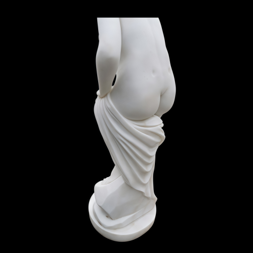 Elegante mármol blanco estatua femenina