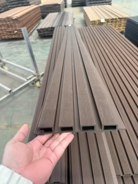 Wpc Outdoor Wall Panel Anti Termite Anti Mold Säker för utomhus fuktig miljö