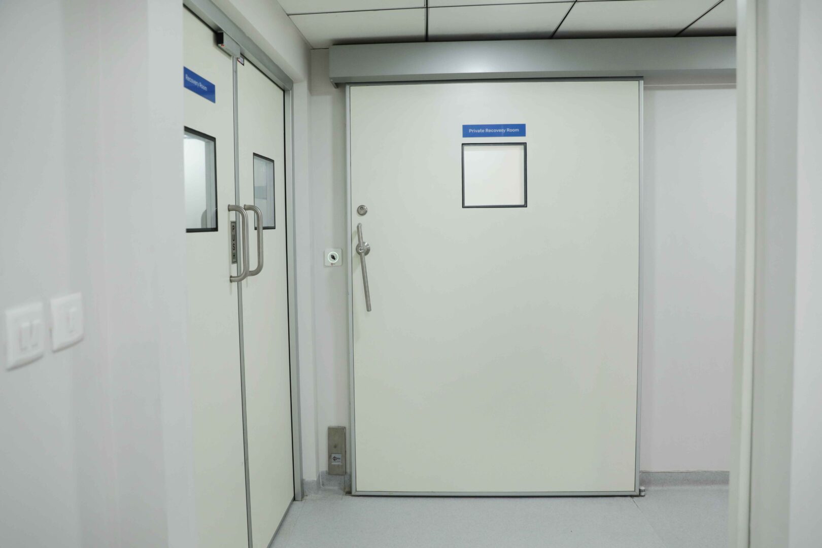 Anti-radiation steel clean door