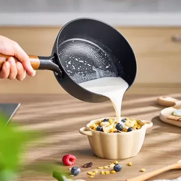 Modern Design Wooden Handle Non-Stick Cast Iron Frying Pan Wok Skillet