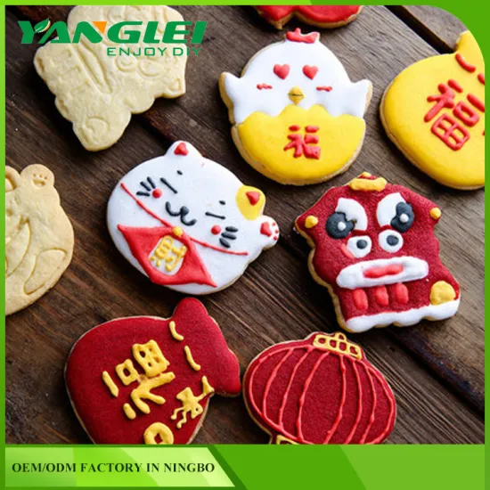 YL-175 plastic lion and lucky bag cookie cutter