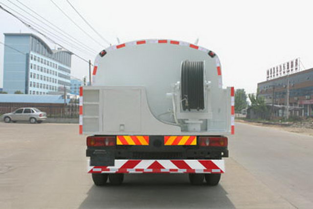 CLW GROUP TRUCK Cleaning Vehicle