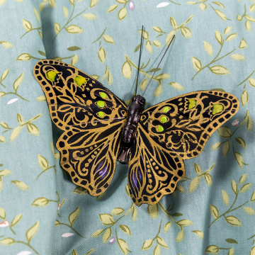 Διακόσμηση αυτοκόλλητου δωματίου με πεταλούδα
