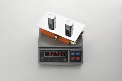 Copper Wall Mount Shower Set with Constant Temperature Button Switch