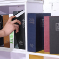 Pequeno livro portátil de metal seguro com trava -chave