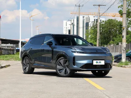 Lynk&Co 08 New Energy: 245km Range 4WD SUV
