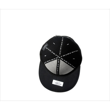 Geborduurde baseballcap van hiphop