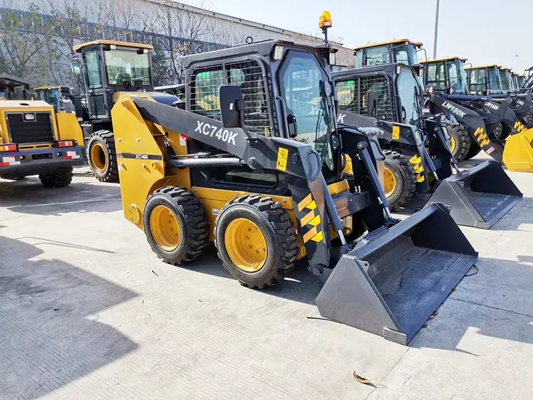 China CE EPA Brand New Versatile Multi-Functional 50HP Mini Micro Track Crawler Four Wheel Skid Steer Loader Xc740K with Attachments and Parts