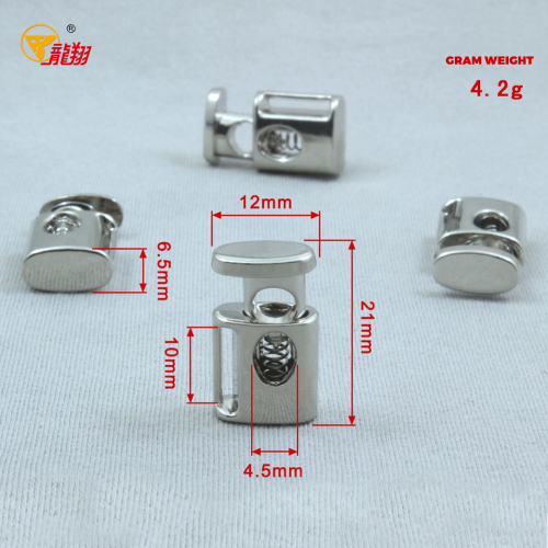 حقيبة ملابس ذات قفل زنبركي مربع فضي لامع