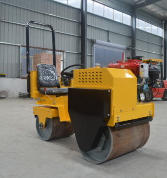Heavy-duty double wheeled roller