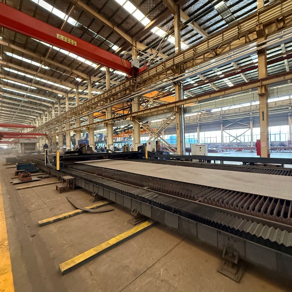 30,000-watt laser cutting machine (3)