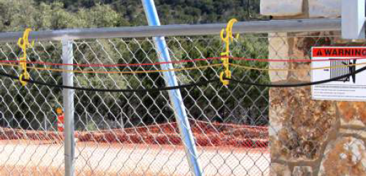 5,6 hüvelykes, pirosra szerelt három horog ipari építkezésekhez, elektromos műanyag biztonsági huzalkábel