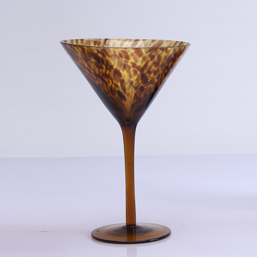 Gobelet Motif Léopard Et Verres À Vin Sans Pied