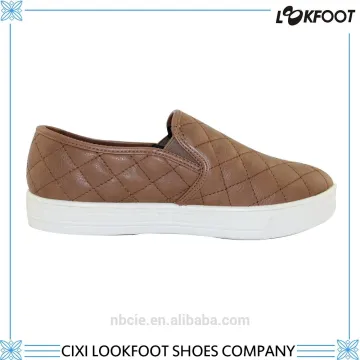 Ningbo pu shoe factory women soft flexible comfort shoes