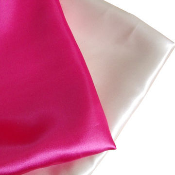 Lining fabric, made of polyester, weighs 70gsm, 50D x 75D yarn count