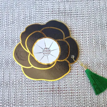 ice cream cups with ice cream