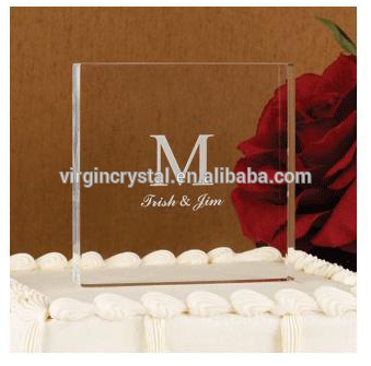 Wholesale square shape design crystal glass wedding favors cake topper