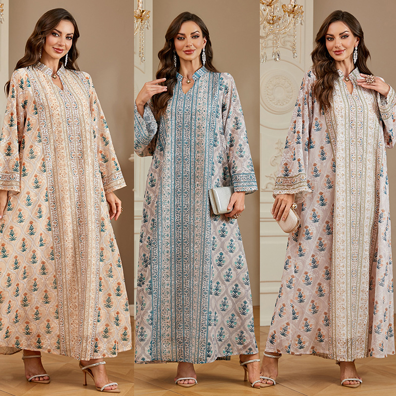 Floral Patchwork Embroidery Abaya Detail