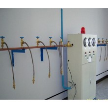 Sistem Manifold Oksigen Otomatis Medis dengan Kabinet Logam