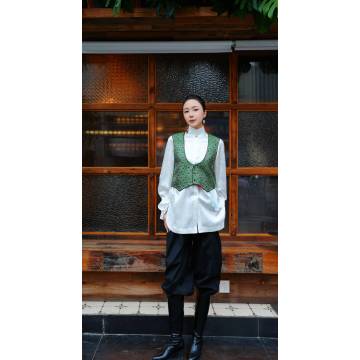 Chaleco en forma de U con brocado Shu de Shisanchai Grassland Post Road