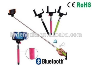 Wireless Selfie Stick with bluetooth button
