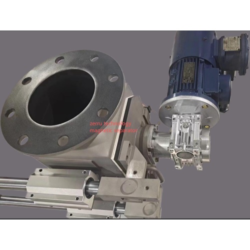 Automatic magnetic separator