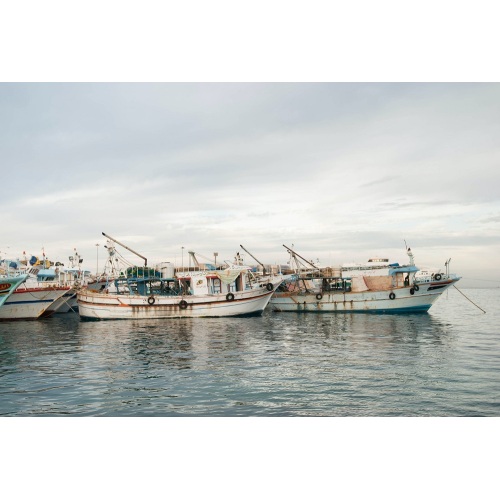 Reparos e manutenção globais de barcos de pesca