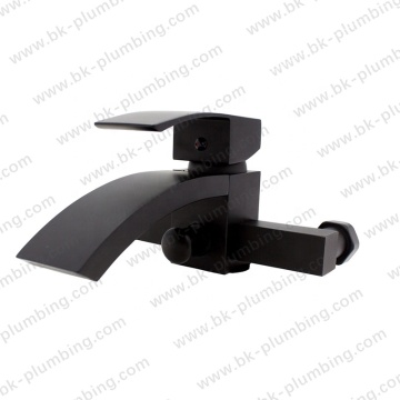 China Supplier Low Price Zinc Wall Mounted Bathroom Bathtub Faucet