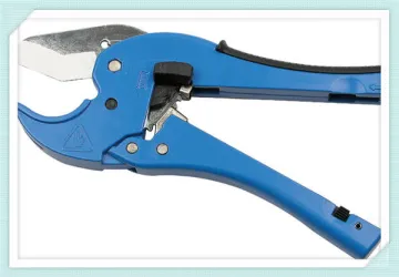 Portable gas pipe cutter