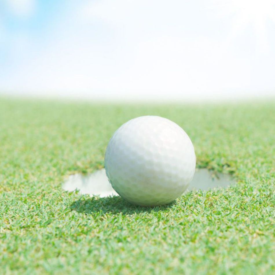 Golf topu plastik yüzey şekillendirme makinesi