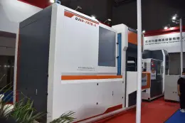 Automatic Slide-Out Horizontal Split Molding Machine