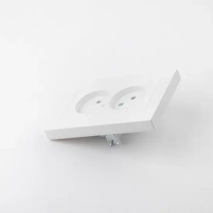 Stopkontak Soket Ganda Standar UE 16A 220V