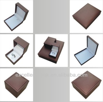 small gift box for ring, earring, necklace