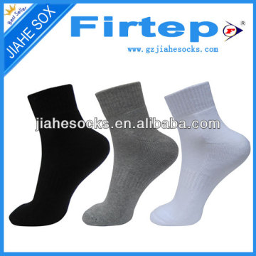 Ankle solid color men socks