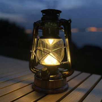 JYLIGHTING Hot Selling USB Rechargeable Outdoor Metal Retro Camping Light