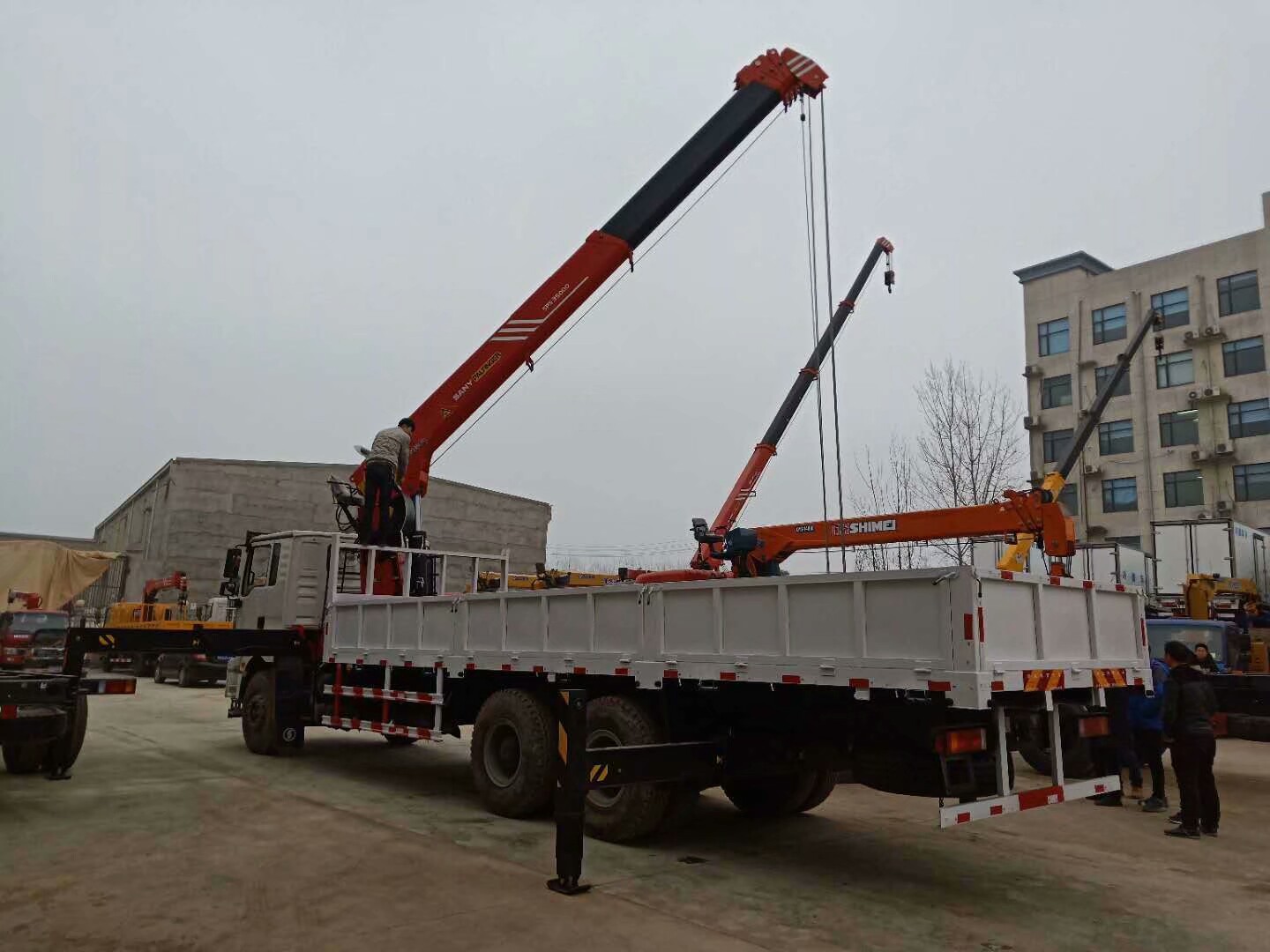 Shacman brand shanxi automobile 25T crane transport truck