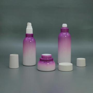 Ensemble d&#39;emballage cosmétique violet