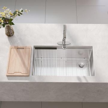 Workstation Single Bowl Sink- ը հարմարեցված է