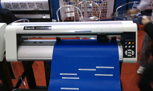 740mm 1300mm 1600mm Plotting Machine/Vinyl Sticker Cutting Plotter Compatible with Mac