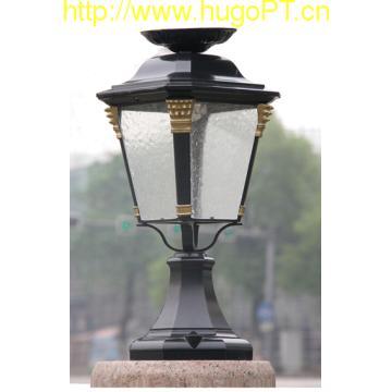 Hugo solar pole light classic style solar chapiter