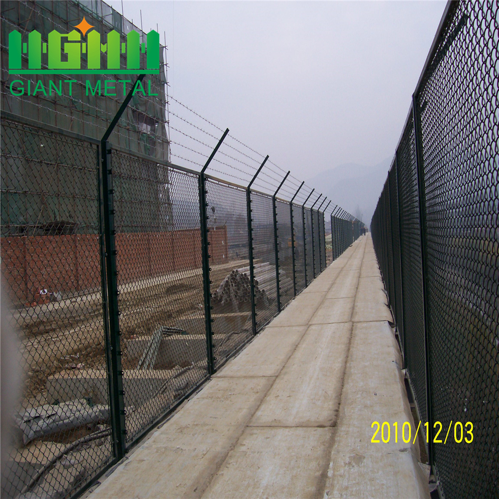 Privacy Slats Chain Link Fence for Residential